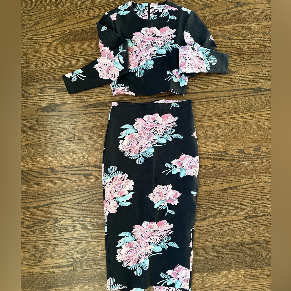 NWOT Elizabeth and James Floral Scuba Skirt